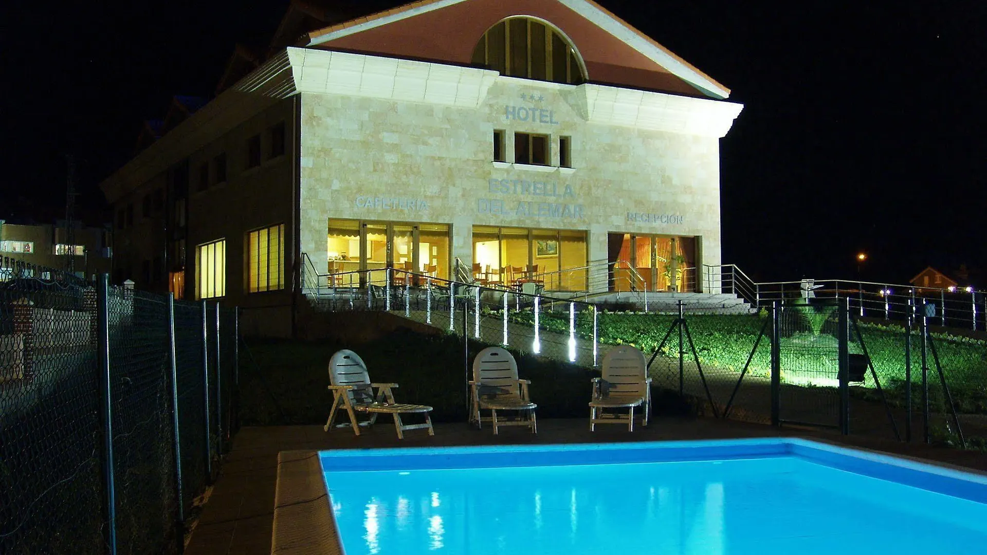 Hotel Estrella Del Alemar location